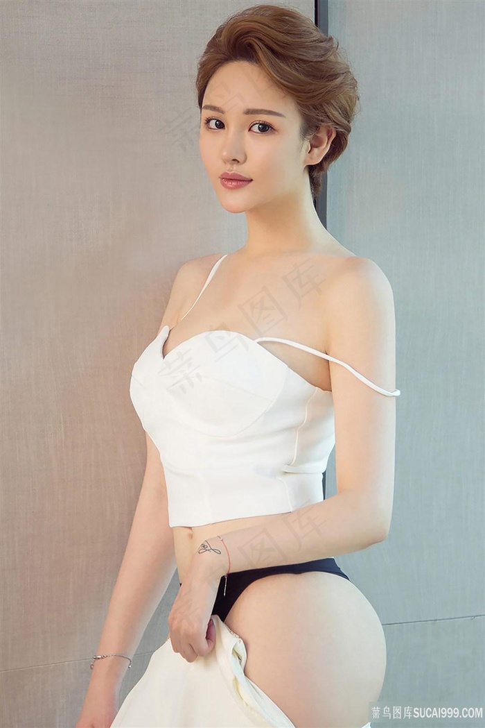 游惑被迫身体敏感的小说